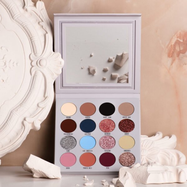 GLORY EYESHADOW PALETTE BY JÄ˜DRZEJ URBAÅƒSKI - Image 4