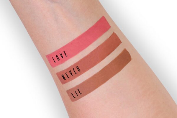 LIP MATIC LIE BY JÄ˜DRZEJ URBAÅƒSKI - Image 2